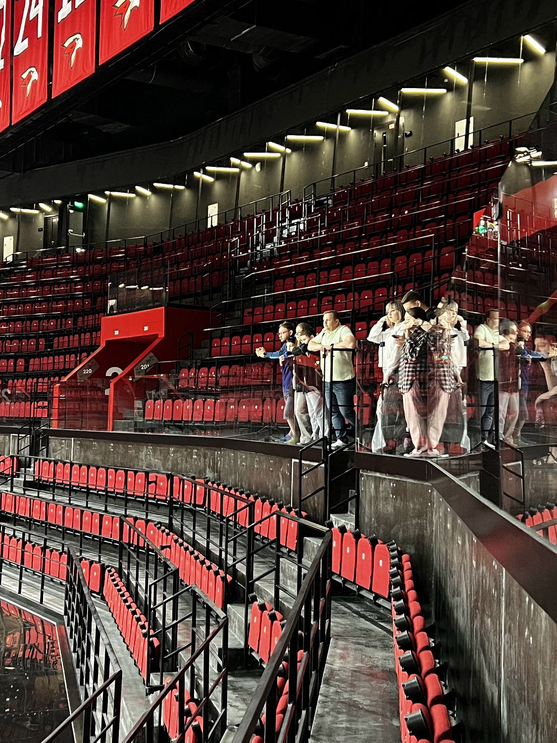 Состоялась долгожданная экскурсия по G-DRIVE Арене для резидентов Омской «ОПОРЫ РОССИИ»